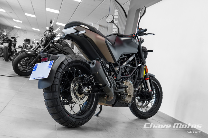 HUSQVARNA - SVARTPILEN 401 PERMIS A2 - VALENCE