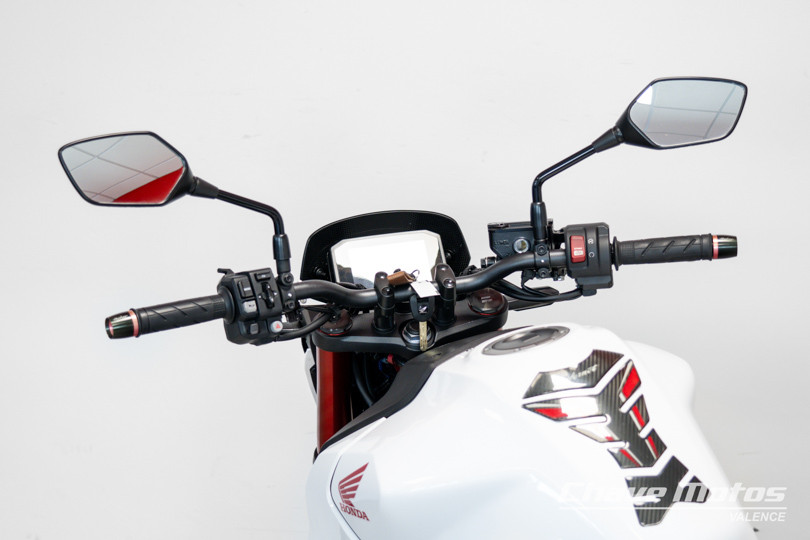 HONDA - CB750 AP HORNET 750 - VALENCE