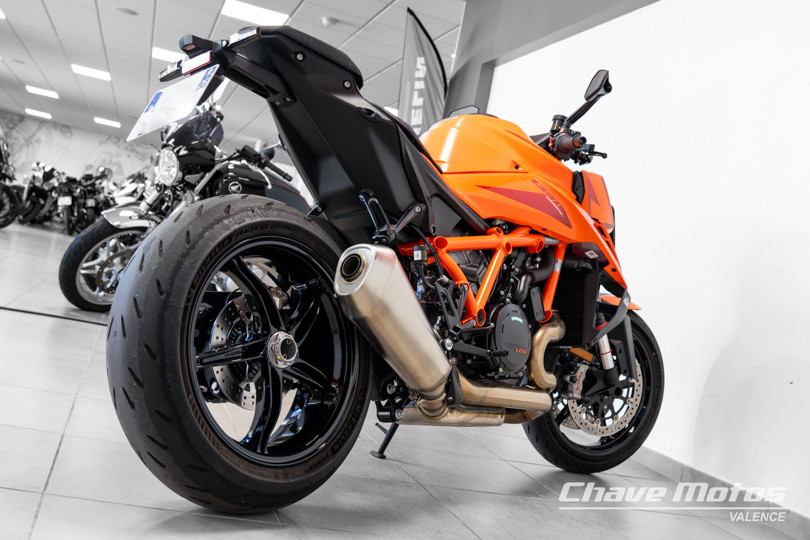 KTM - 1390 SUPER DUKE R - VALENCE