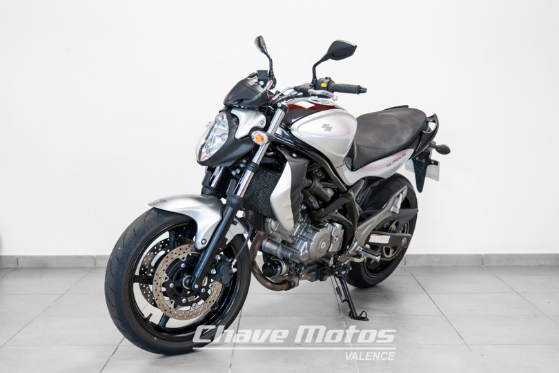 SUZUKI - SFV 650 GLADIUS - VALENCE