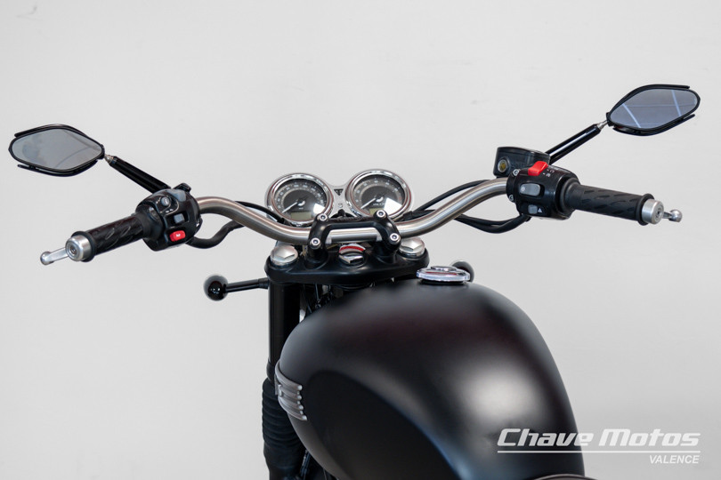 TRIUMPH - BONNEVILLE T120 BLACK - VALENCE