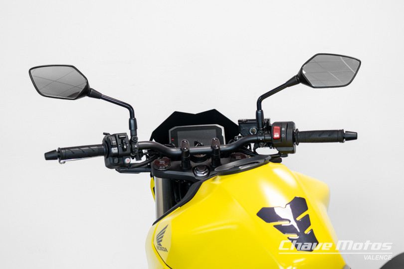 HONDA  - CB 750 AP HORNET 750 - VALENCE