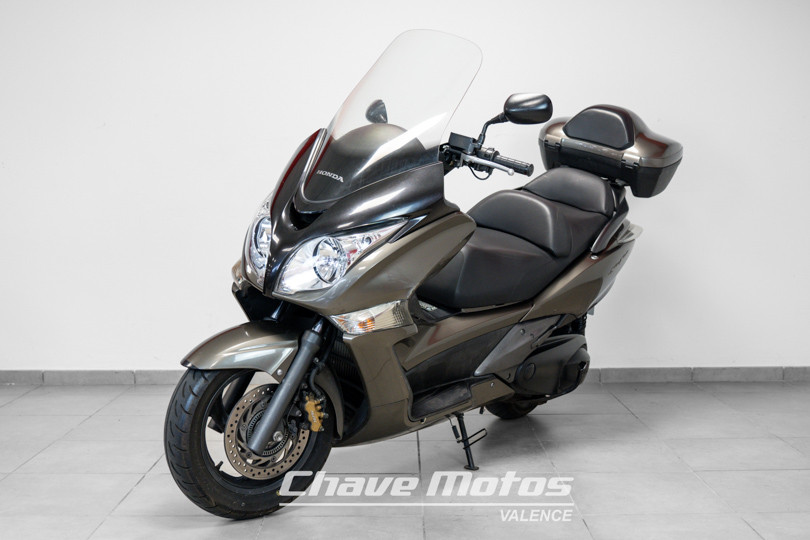 HONDA - SWT600 - FJS 600 D ABS - A RESTAURER - VALENCE