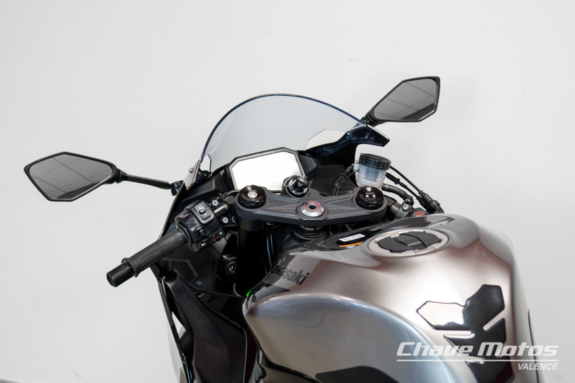 KAWASAKI - ZX6 R - VALENCE