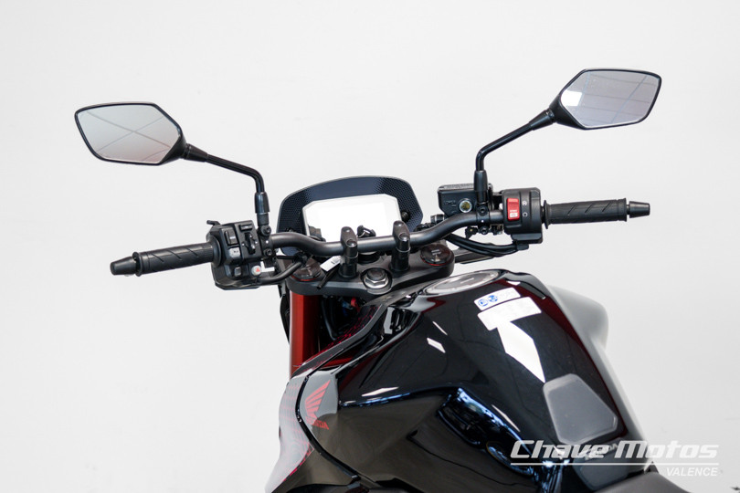 HONDA - CB750AP HORNET 750 - VALENCE