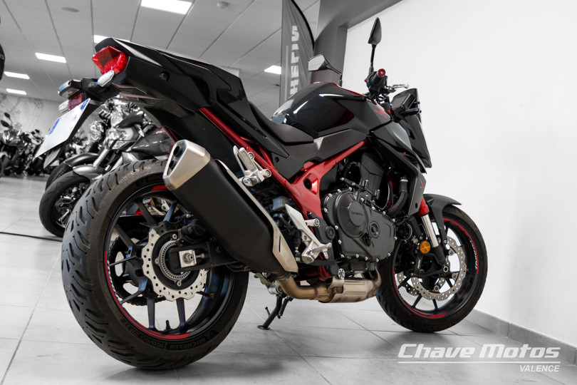 HONDA - CB750AP HORNET 750 - VALENCE