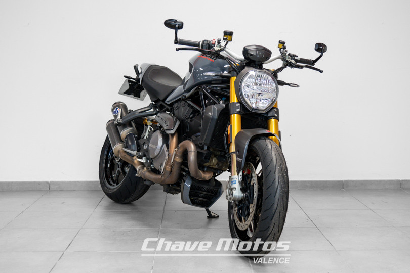DUCATI  -  1200 MONSTER S - VALENCE
