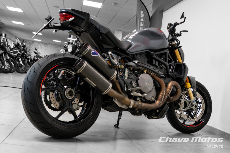 DUCATI  -  1200 MONSTER S - VALENCE