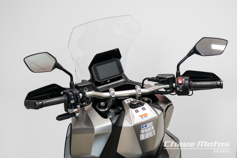 HONDA -  X-ADV750 - VALENCE