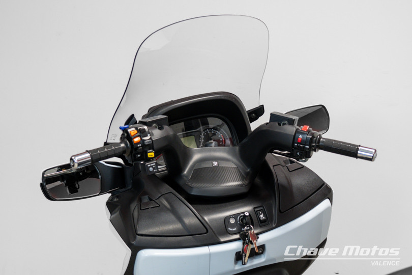 SUZUKI - AN650 BURGMAN - VALENCE