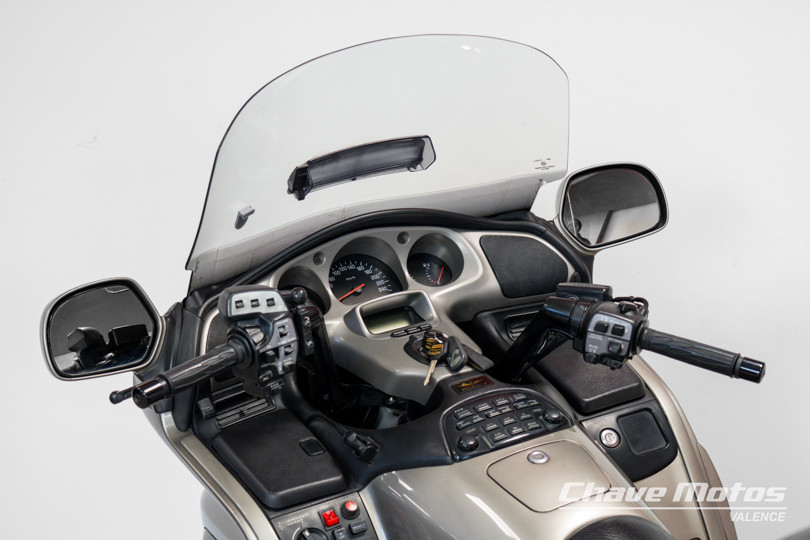 HONDA - GL1800 GOLDWING - VALENCE