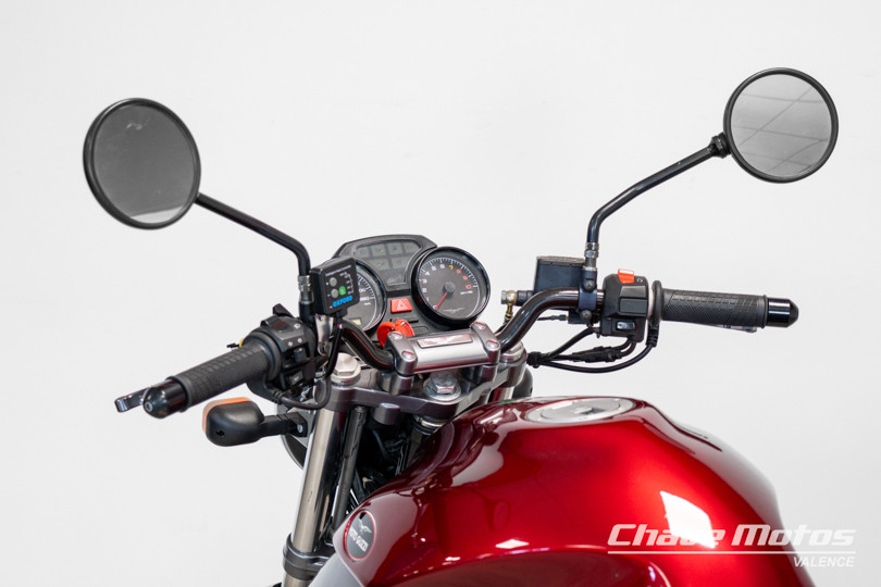 MOTO GUZZI - BREVA 750 - VALENCE
