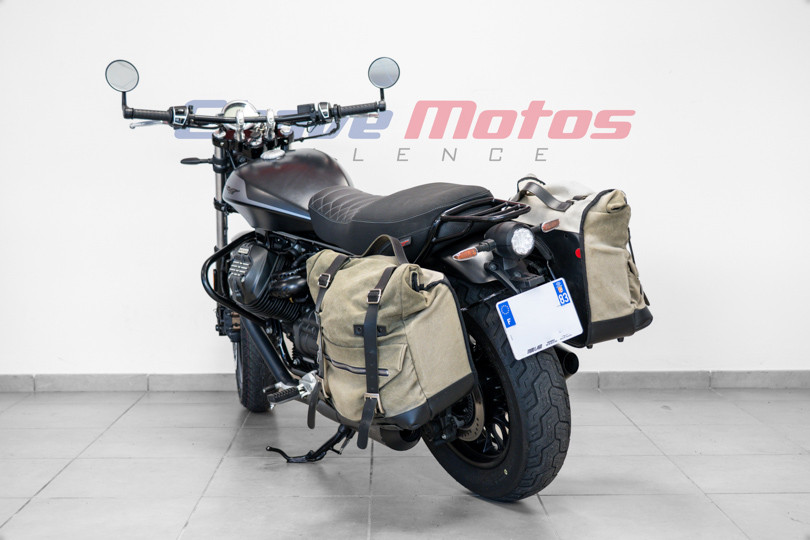 MOTO GUZZI - V9 BOBBER - VALENCE