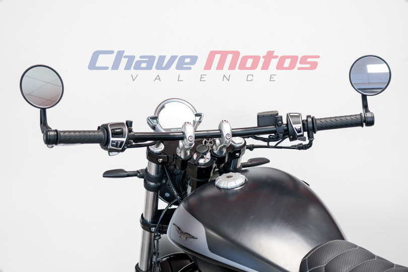 MOTO GUZZI - V9 BOBBER - VALENCE