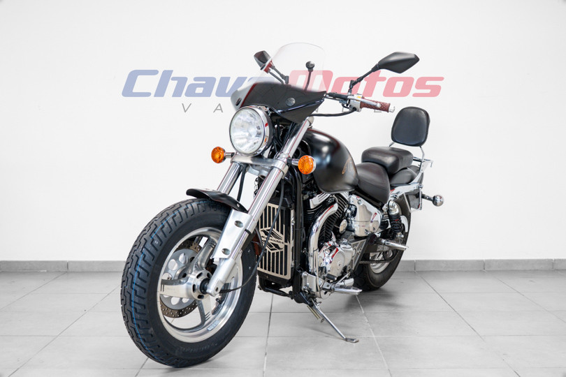 SUZUKI - MARAUDER 800 - VALENCE