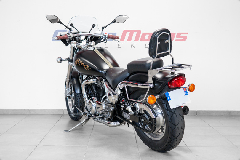 SUZUKI - MARAUDER 800 - VALENCE