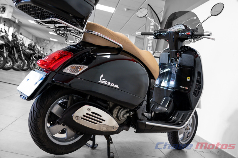 PIAGGIO - VESPA 250 IE - VALENCE