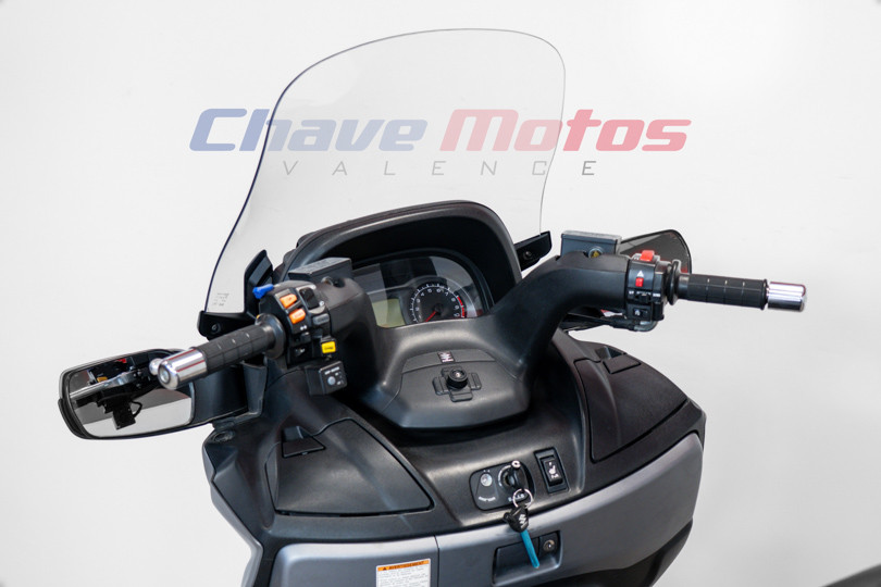 SUZUKI - BURGMAN 650 - VALENCE