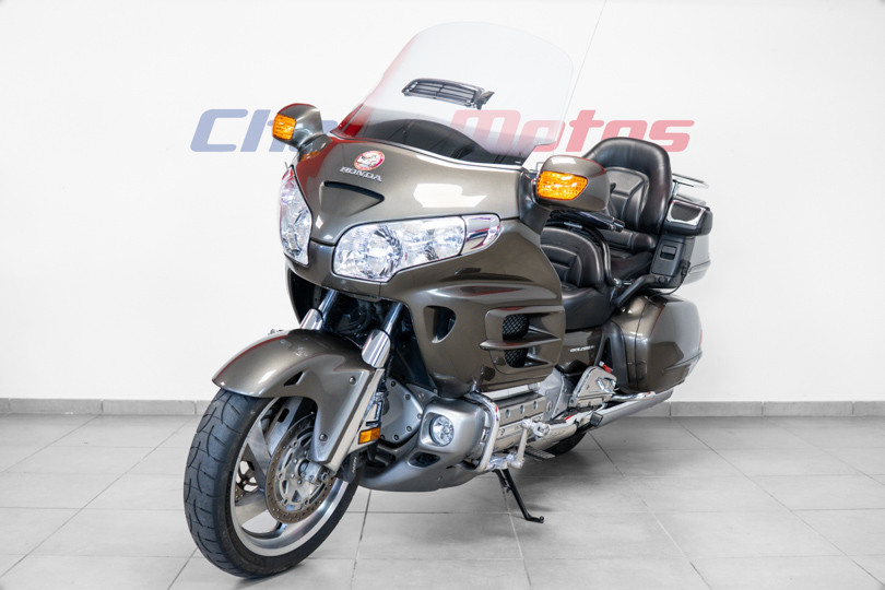 HONDA - GL1800 GOLDWING - VALENCE