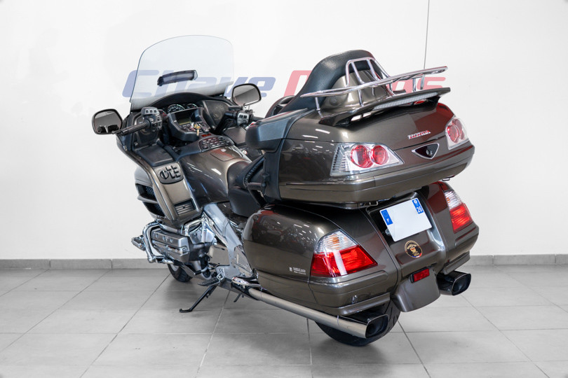HONDA - GL1800 GOLDWING - VALENCE