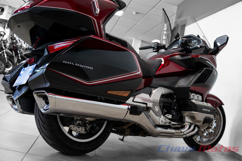 HONDA - GL1800 GOLDWING - VALENCE