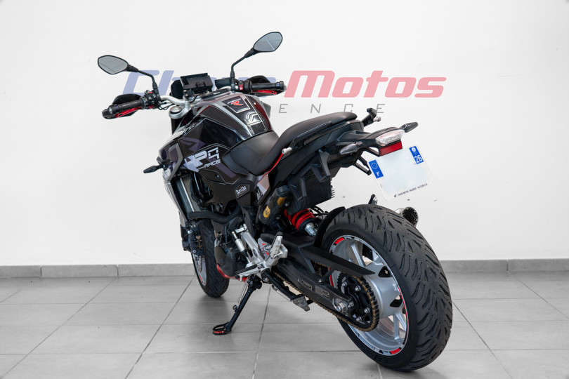 BMW - F900R - VALENCE