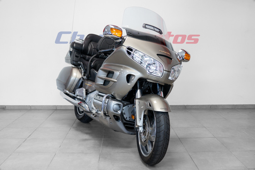 HONDA - GL1800 GOLDWING - VALENCE